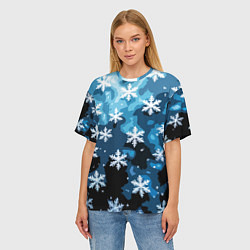 Футболка оверсайз женская Стилизованный паттерн со снежинками тёмно-синий, цвет: 3D-принт — фото 2