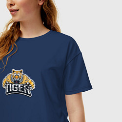 Футболка оверсайз женская Свирепый тигр с когтями, цвет: тёмно-синий — фото 2