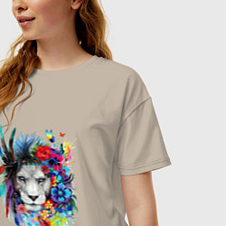 Футболка оверсайз женская Лев в цветах и перьях, цвет: миндальный — фото 2