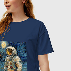 Футболка оверсайз женская Космонавт на луне в стиле Ван Гог, цвет: тёмно-синий — фото 2