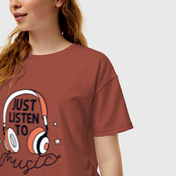 Футболка оверсайз женская Просто слушай музыку, цвет: кирпичный — фото 2