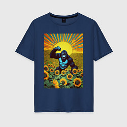 Футболка оверсайз женская Горилла ныряет в подсолнух, цвет: тёмно-синий