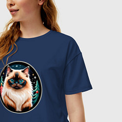 Футболка оверсайз женская Гималайский кот ждет Новый Год, цвет: тёмно-синий — фото 2