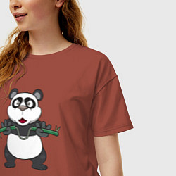 Футболка оверсайз женская Панда с нунчаками, цвет: кирпичный — фото 2