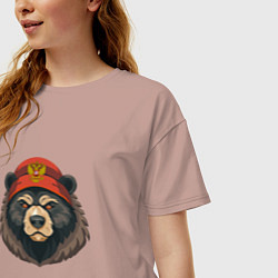 Футболка оверсайз женская Русский медведь в шапке с гербом, цвет: пыльно-розовый — фото 2