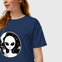 Футболка оверсайз женская Alien in smoke, цвет: тёмно-синий — фото 2