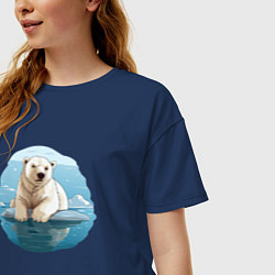 Футболка оверсайз женская Задумчивый белый медведь на льдине, цвет: тёмно-синий — фото 2