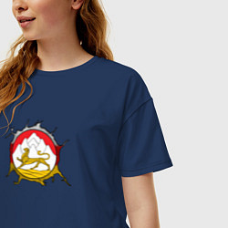 Футболка оверсайз женская Герб Осетии на порванной ткани, цвет: тёмно-синий — фото 2