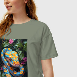 Футболка оверсайз женская Змея в зелени, цвет: авокадо — фото 2
