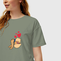 Футболка оверсайз женская Лола Банни поцелуй - парные зайцы, цвет: авокадо — фото 2