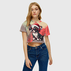 Футболка 3D укороченная женская Бульдожка в шапке Санты в очках и наушниках, цвет: 3D-принт — фото 2