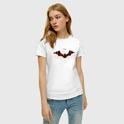 Футболка хлопковая женская Логотип Бэтмена Летучая мышь, цвет: белый — фото 2