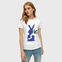 Футболка хлопковая женская Синий кролик, цвет: белый — фото 2