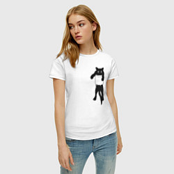 Футболка хлопковая женская Черный котик в кармане, цвет: белый — фото 2