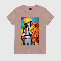 Футболка хлопковая женская Salvador Dali and lion, цвет: пыльно-розовый