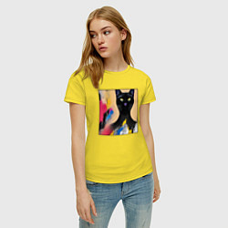 Футболка хлопковая женская Черный кот из нейросети, цвет: желтый — фото 2