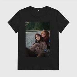 Футболка хлопковая женская Шершни Софи и Элла за кадром, цвет: черный