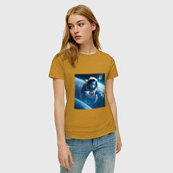 Футболка хлопковая женская Голубой котик космонавт, цвет: горчичный — фото 2