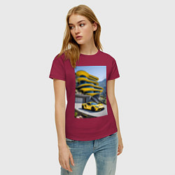 Футболка хлопковая женская Желтый суперкар у дома, цвет: маджента — фото 2