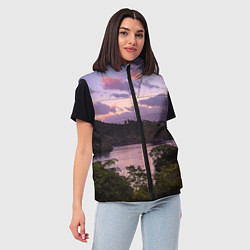 Женский жилет Пейзаж вечерней реки и леса, цвет: 3D-черный — фото 2