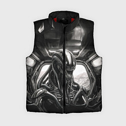 Женский жилет Ксеноморф в каюте космического корабля