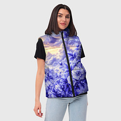 Женский жилет Сине-сиреневый цветы на фоне облаков, цвет: 3D-черный — фото 2