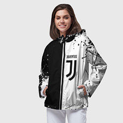 Ветровка с капюшоном женская Juventus краски текстура спорт, цвет: 3D-черный — фото 2