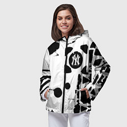 Ветровка с капюшоном женская New York yankees - baseball team pattern, цвет: 3D-черный — фото 2